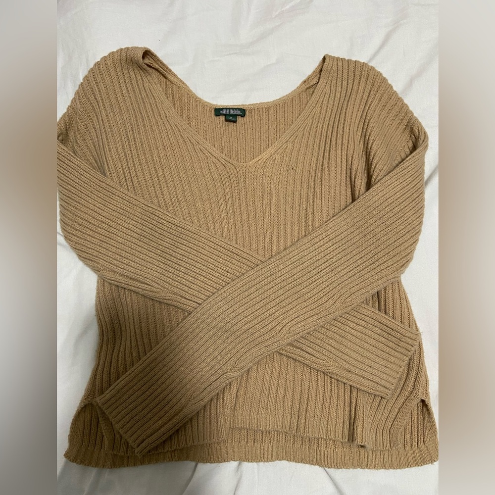 Womens Tan Wild Fable sweater *ITEMS NOT INCLUDED*